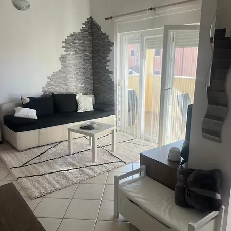 Apartmans Sun & Moon Замбратия