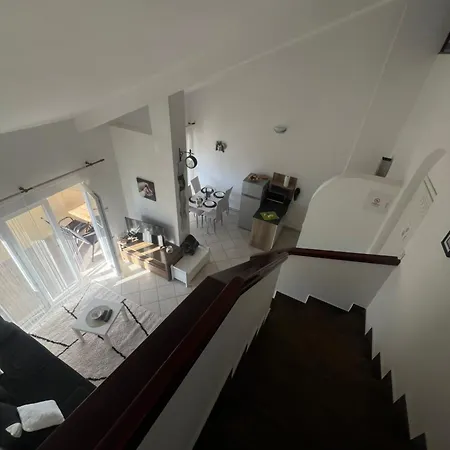 Apartmans Sun & Moon Замбратия