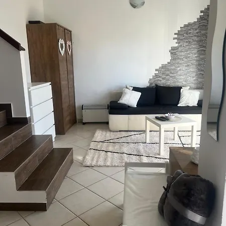 Apartmans Sun & Moon Апартаменты Замбратия