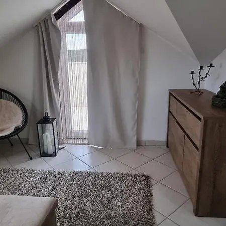 Апартаменты Apartmans Sun & Moon Замбратия