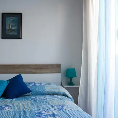 Apartmans Sun & Moon Апартаменты Замбратия